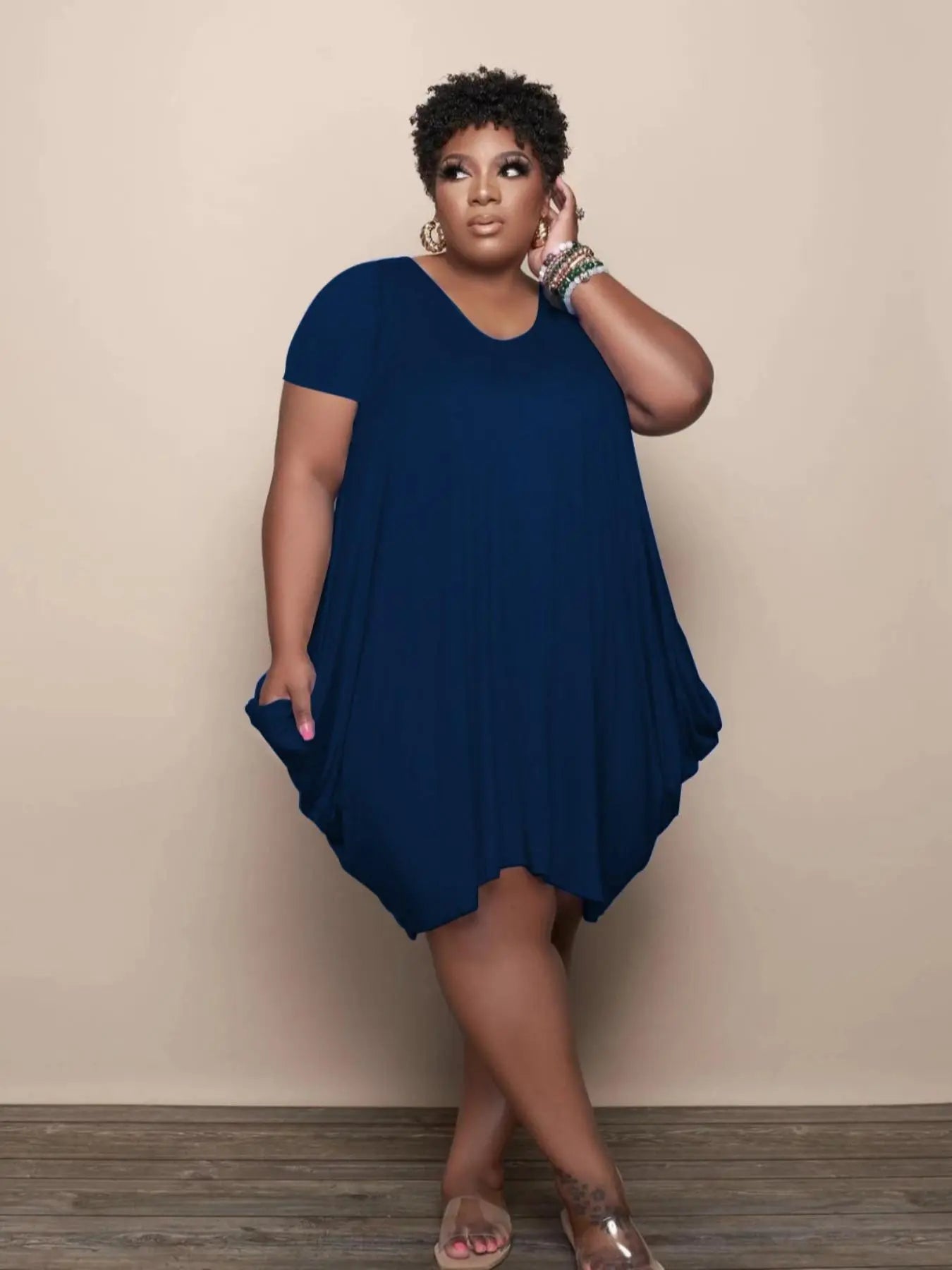 【Plus Size】 Plain Pocket Dress, Casual Short Sleeve round Neck Dress for Summer, Women'S plus Clothing for Daily Wear